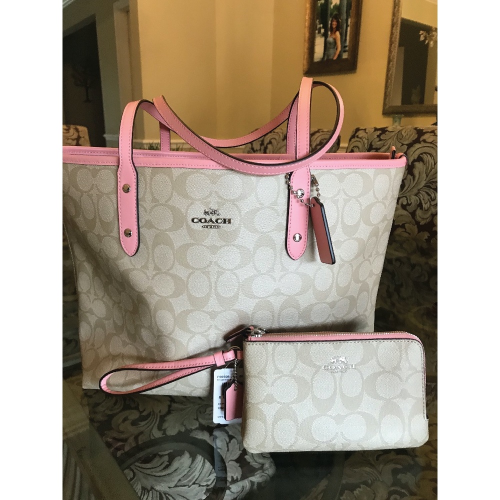 Coach - City Tote and Wallet in Signature Print